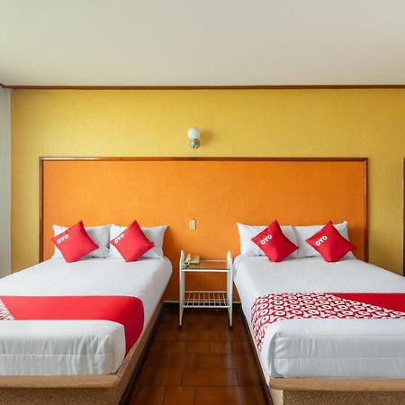 Oyo Hotel Casa Blanca Martinez de la Torre Екстер'єр фото