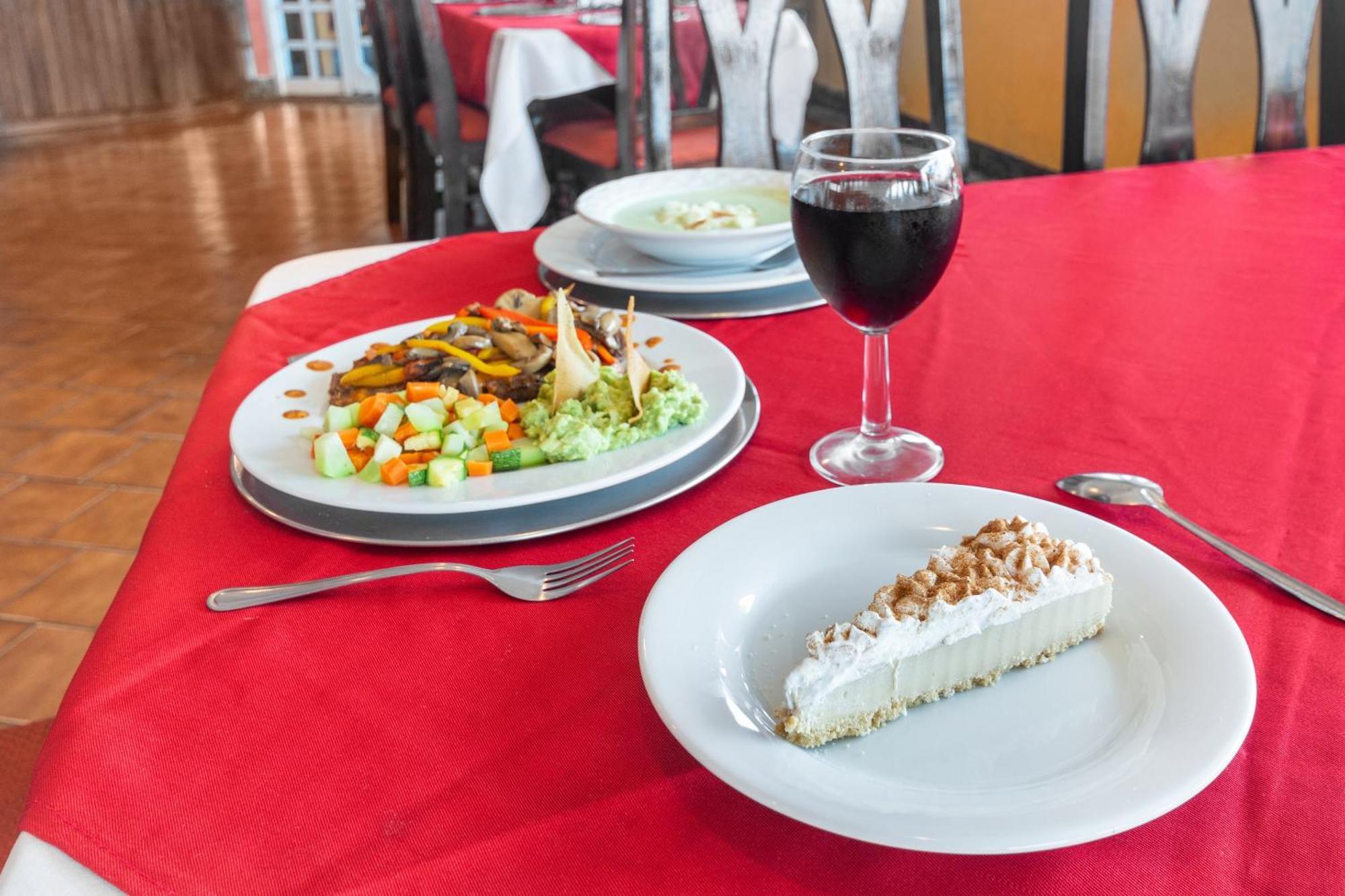 Oyo Hotel Casa Blanca Martinez de la Torre Екстер'єр фото