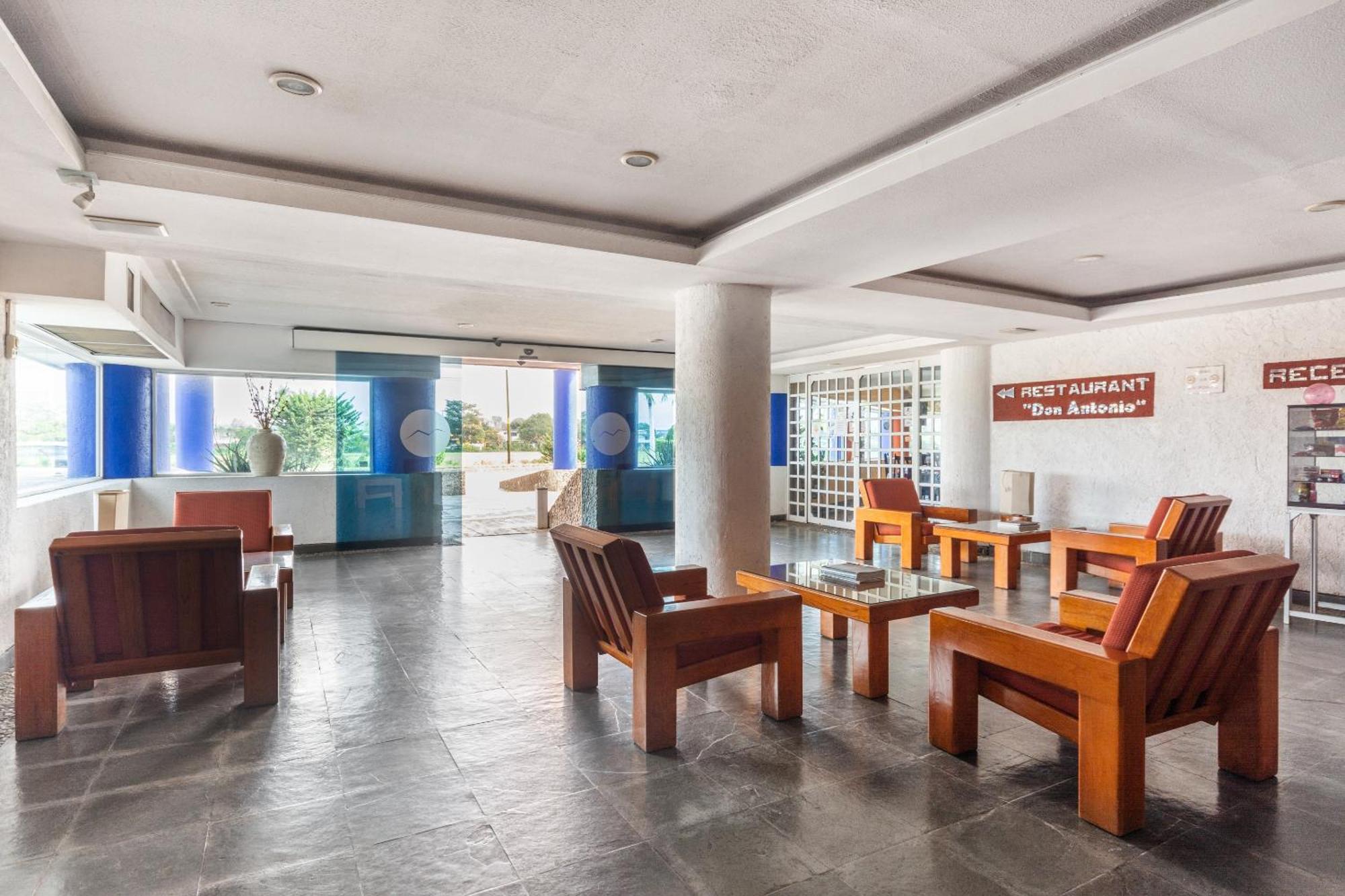 Oyo Hotel Casa Blanca Martinez de la Torre Екстер'єр фото