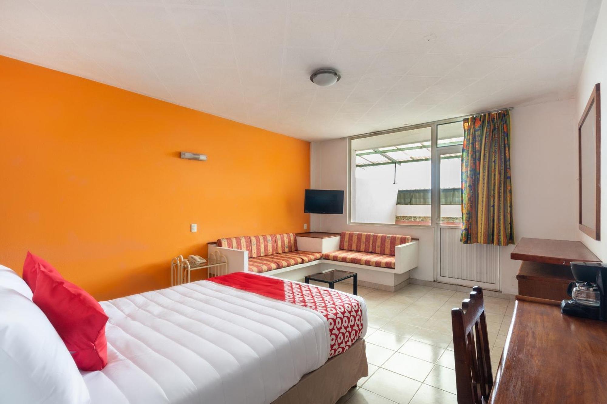 Oyo Hotel Casa Blanca Martinez de la Torre Екстер'єр фото