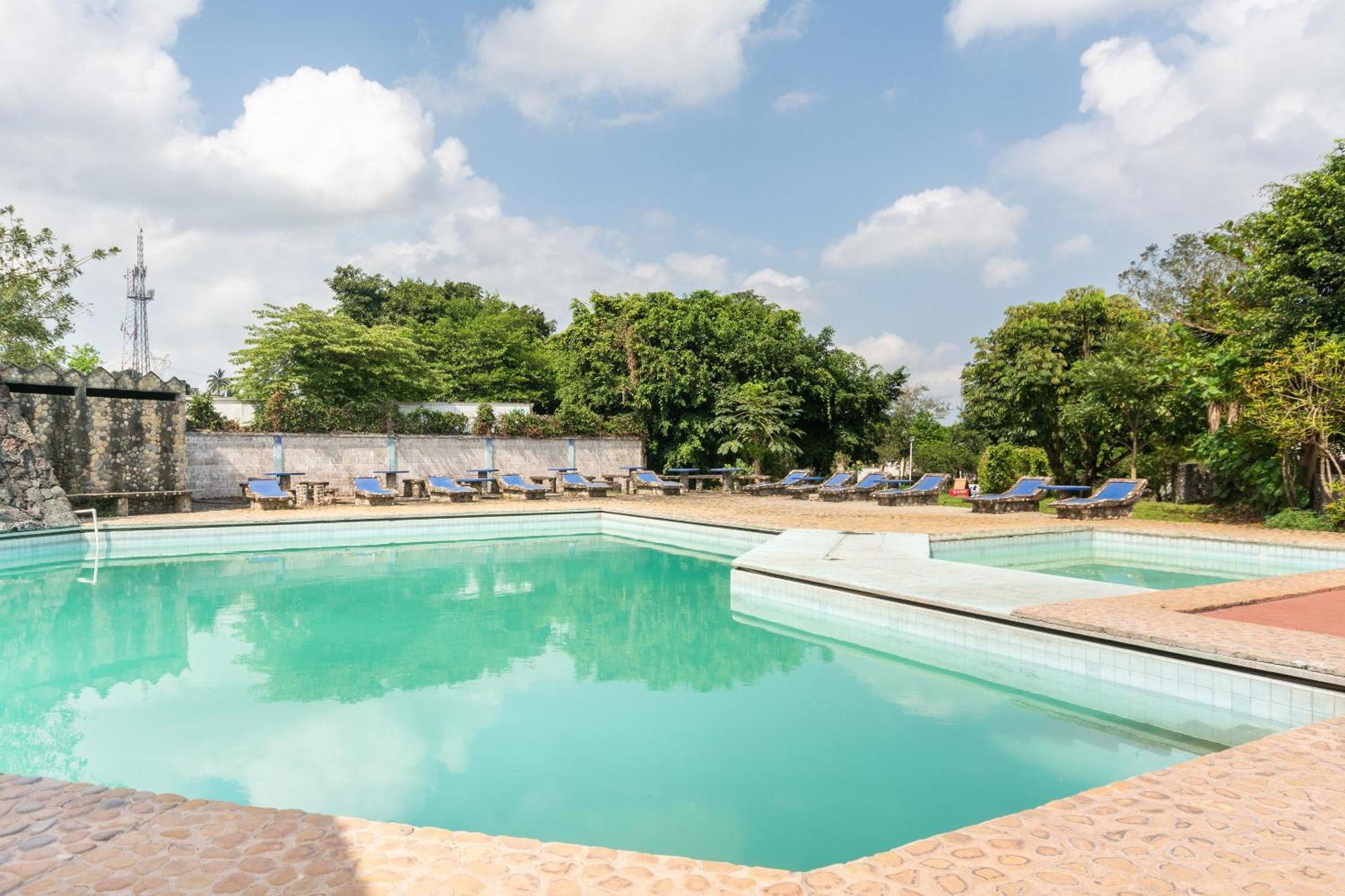 Oyo Hotel Casa Blanca Martinez de la Torre Екстер'єр фото