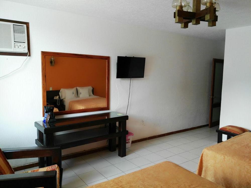 Oyo Hotel Casa Blanca Martinez de la Torre Екстер'єр фото