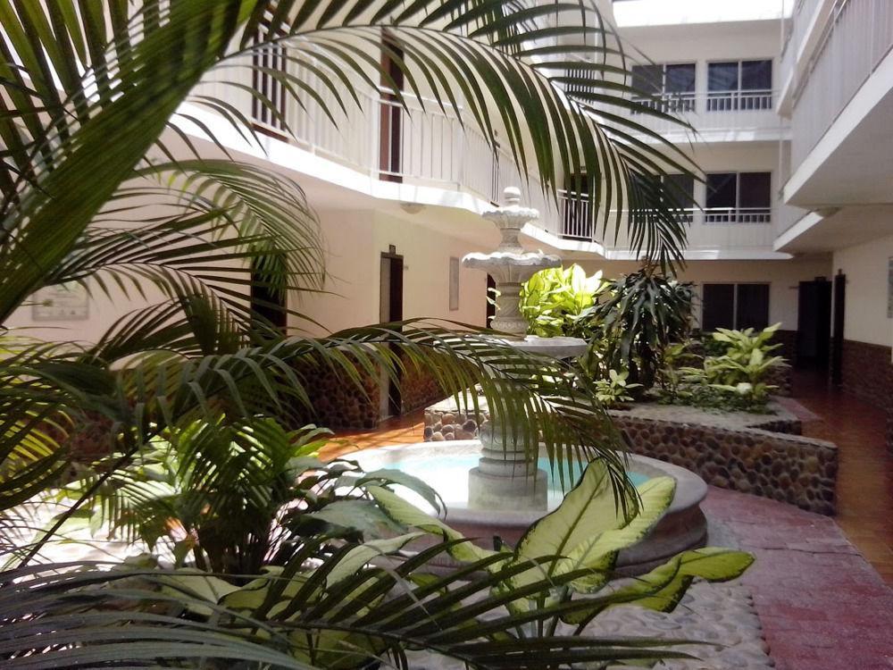 Oyo Hotel Casa Blanca Martinez de la Torre Екстер'єр фото