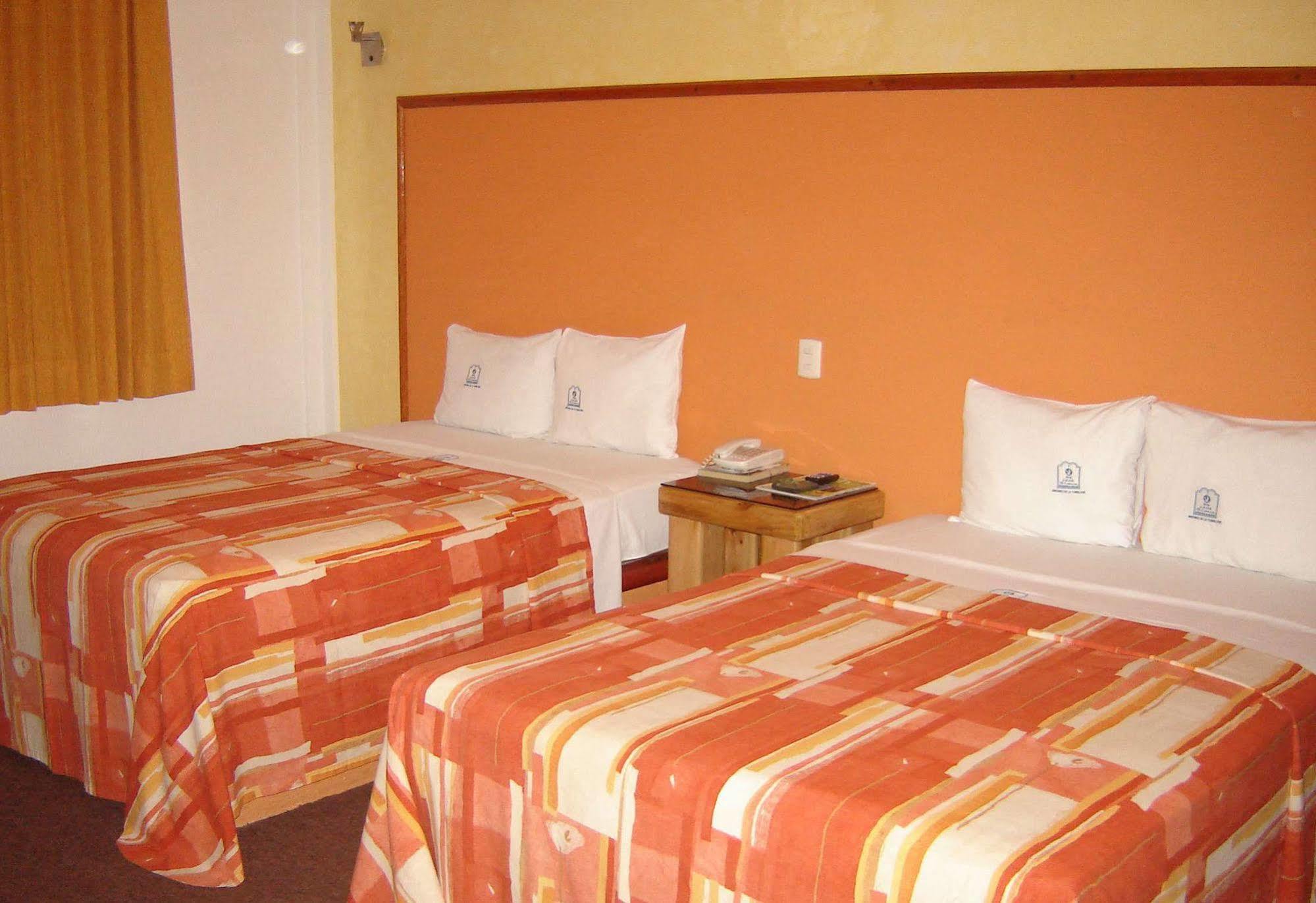 Oyo Hotel Casa Blanca Martinez de la Torre Екстер'єр фото